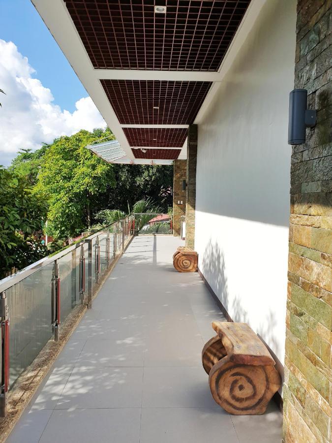 טליסיי Mj Pension House מראה חיצוני תמונה